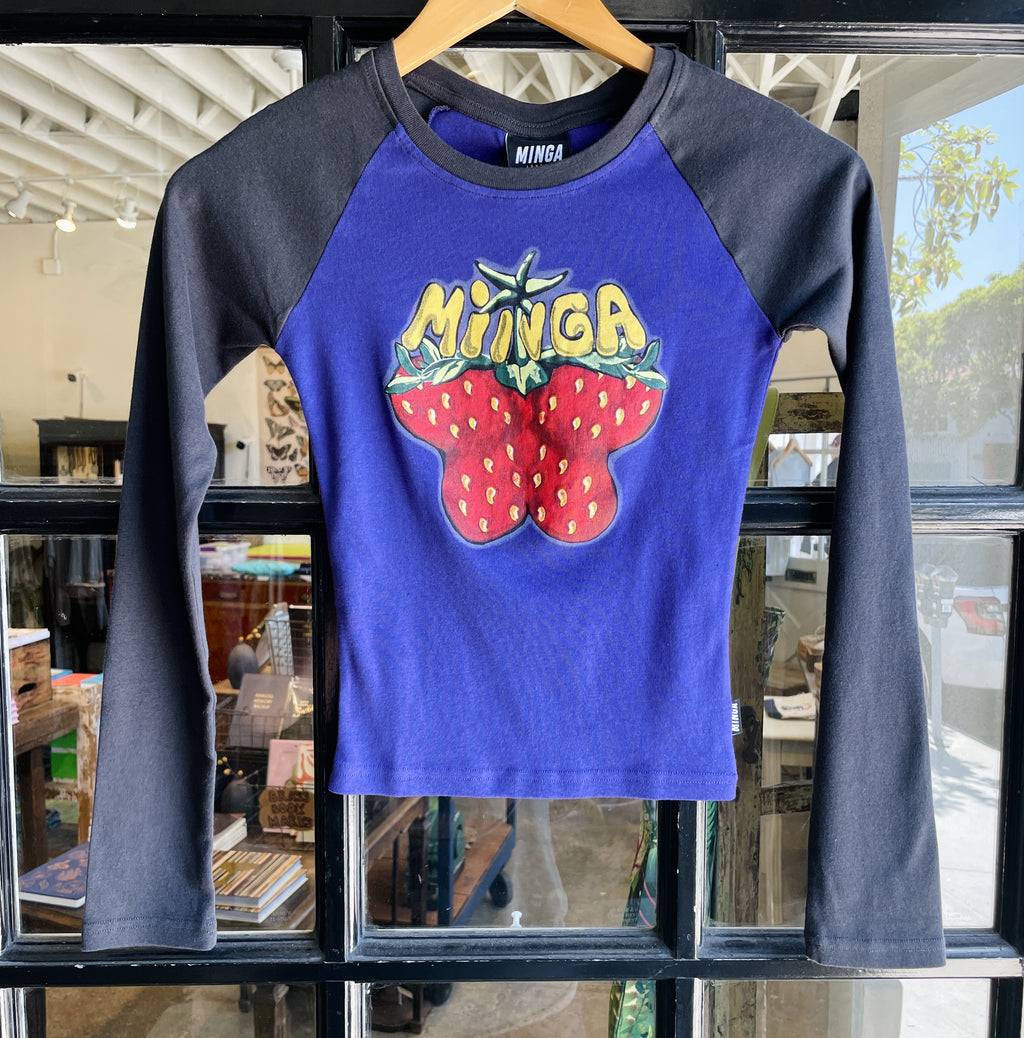 Flyberry Raglan Top